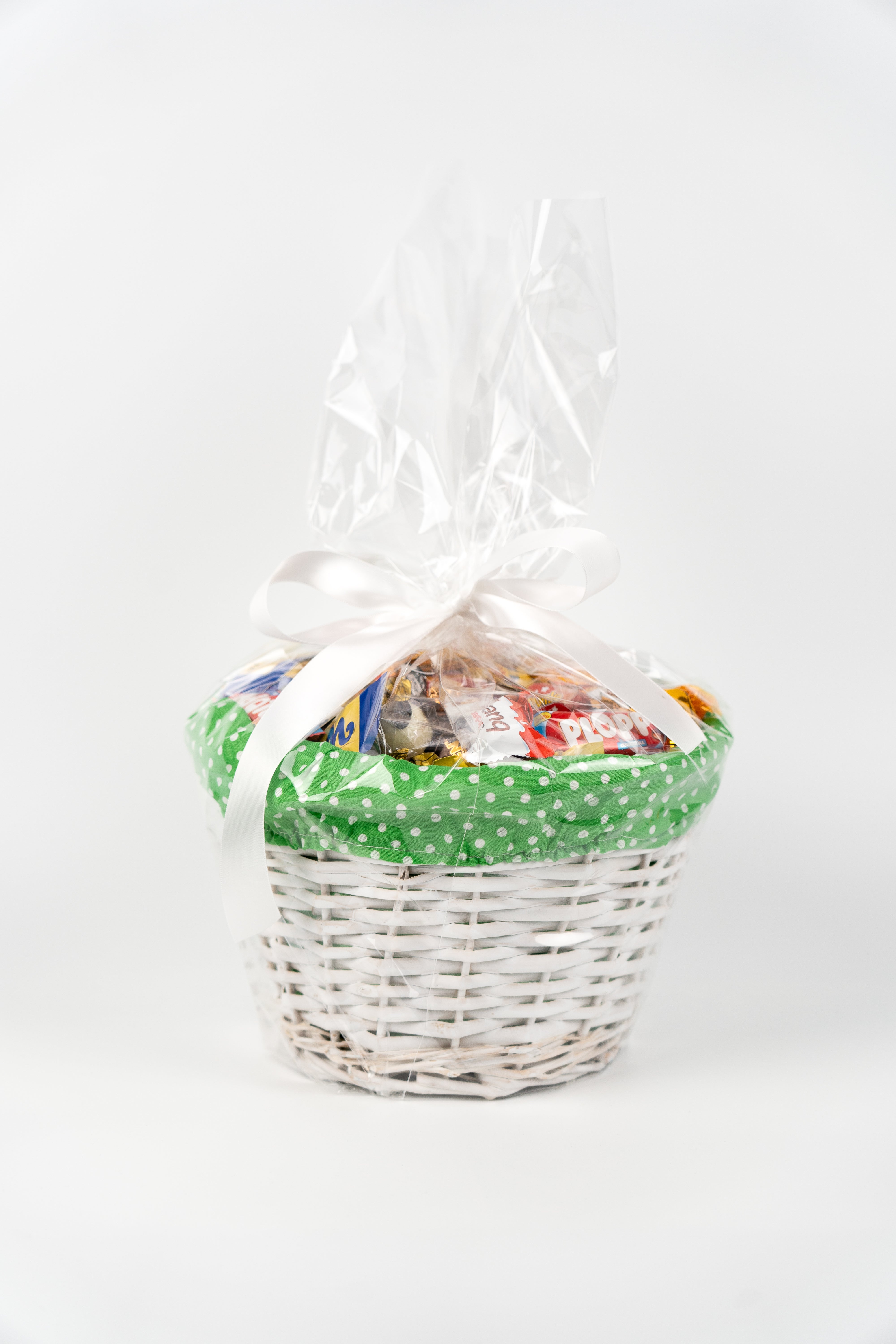 Påskkorg med färgglatt innertyg